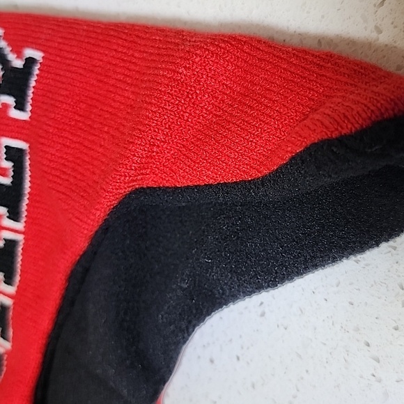 Boy's Hat Disney Mickey Mouse Red and Black Hat. One Size. New With Tags. - Picture 5 of 7